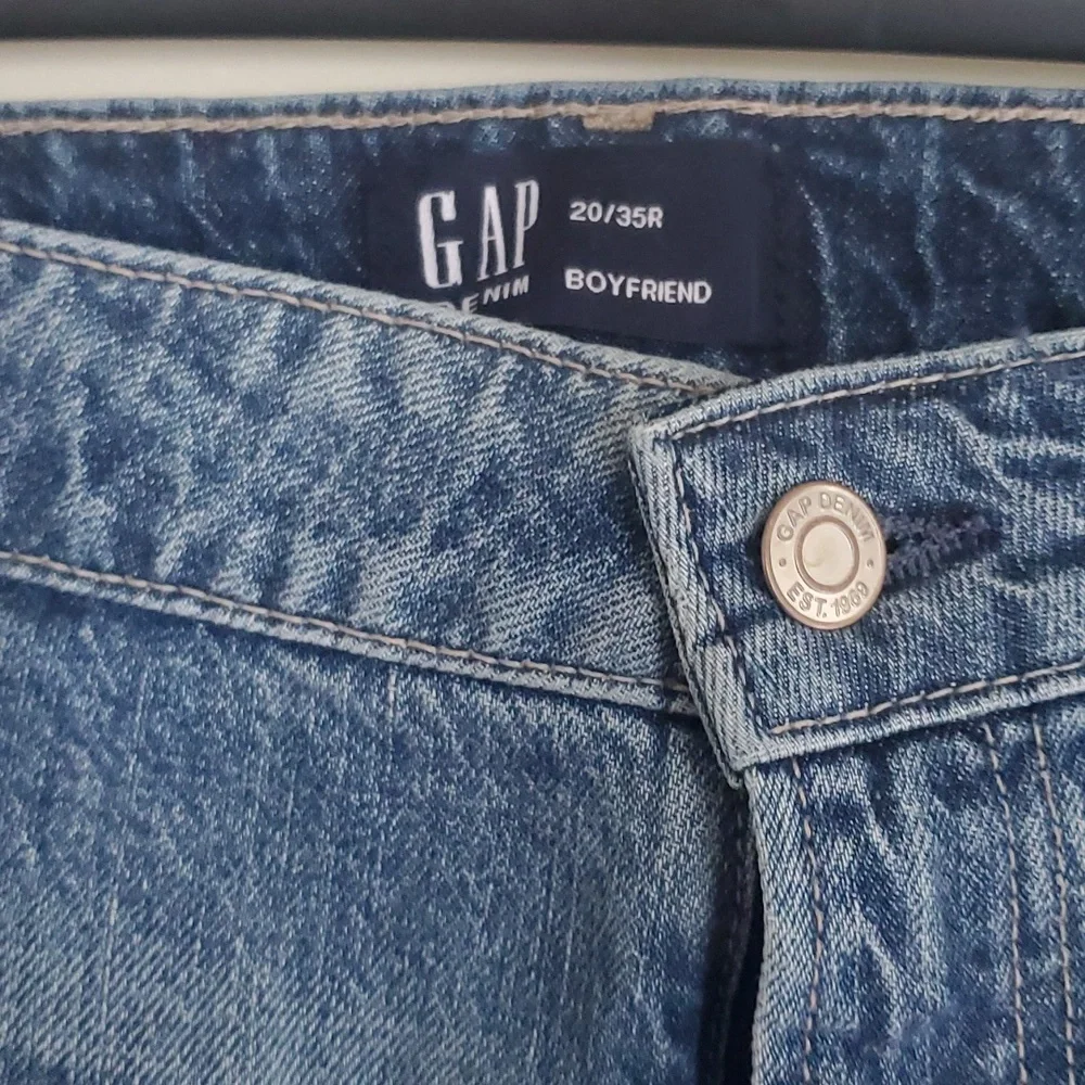 GAP Denim Universal Slim Distressed Boyfriend Ankle Jeans 20/35R - Picture 6 of 11